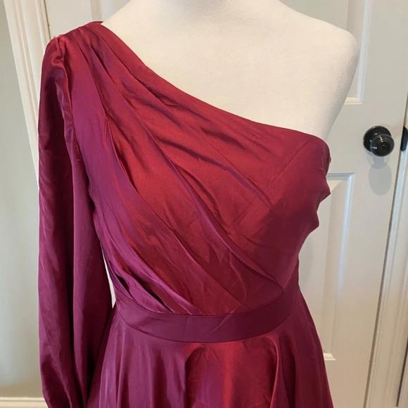 Mac Duggal Ieena High-Low One-Shoulder Gown Berry 16892 - Picture 5 of 15